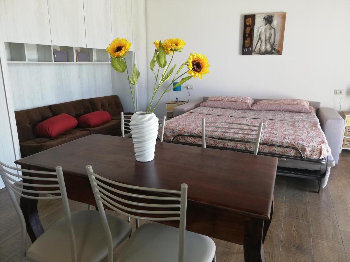 Tigellio Apartment-Central-Views-Terrace Q6426 Каляри Екстериор снимка